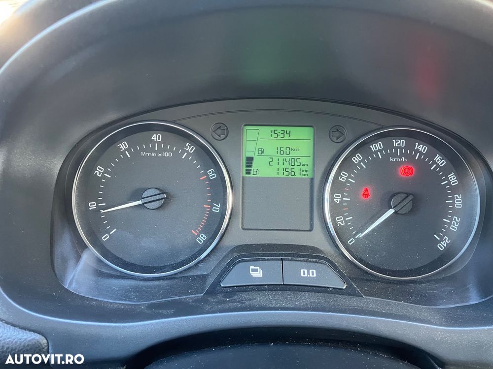 Skoda Fabia 1.2 TSI Ambiente - 12