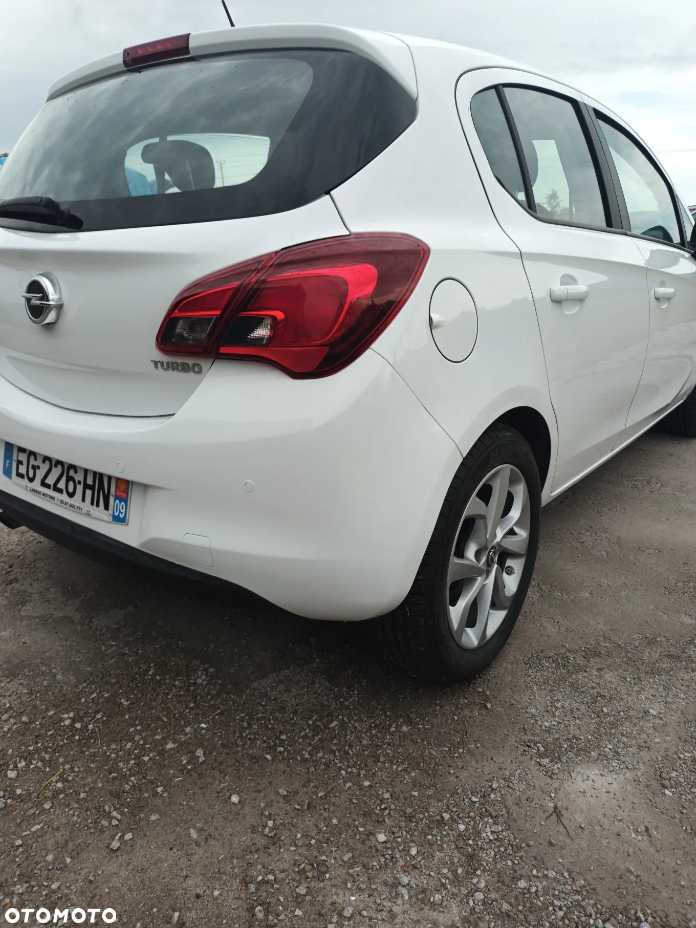 Opel Corsa 1.4 16V Enjoy - 10