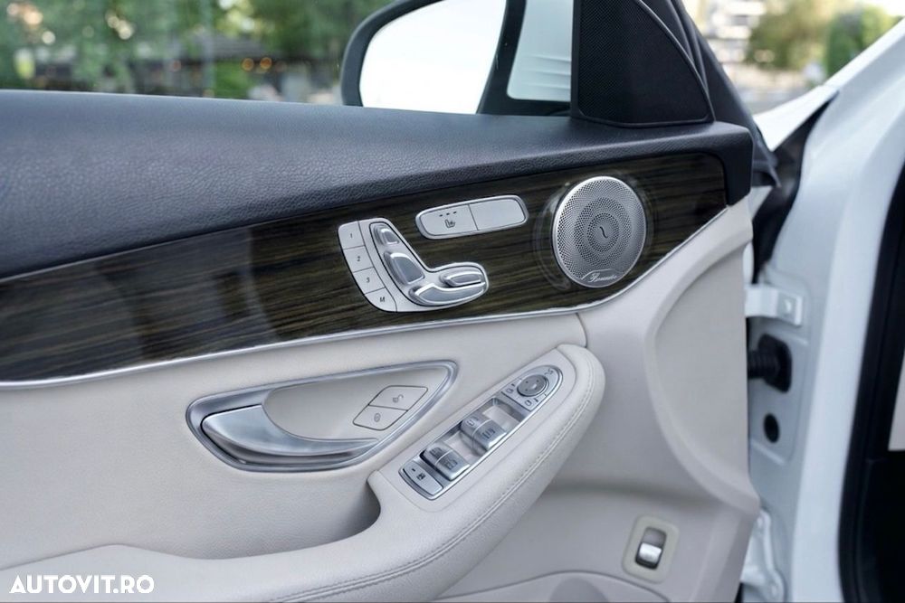 Mercedes-Benz C 300 MHEV - 4