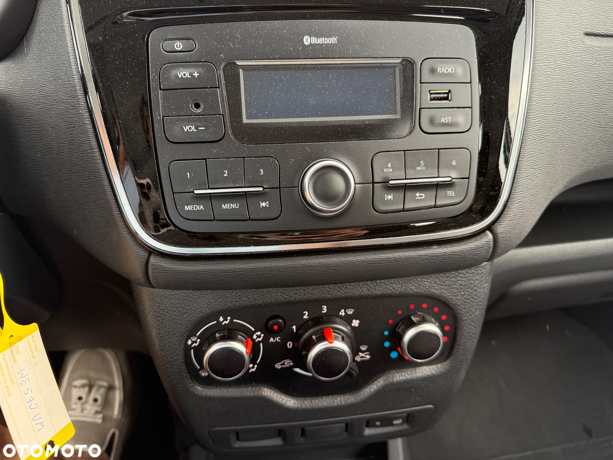 Dacia Dokker 1.5 Blue dCi Laureate - 25