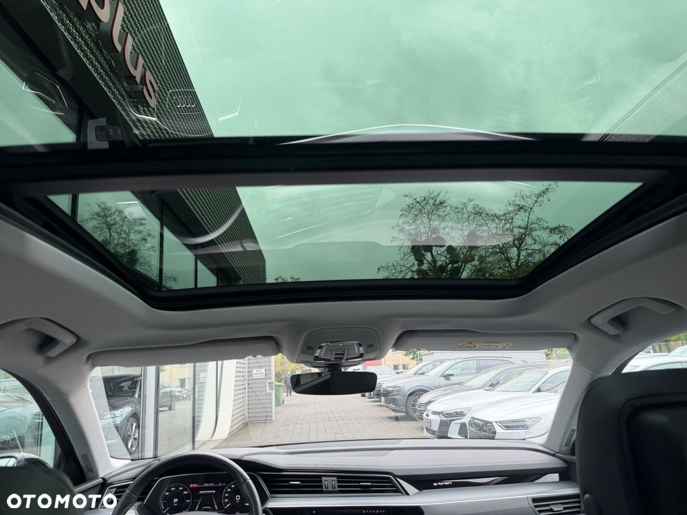 Audi e-tron Sportback - 23