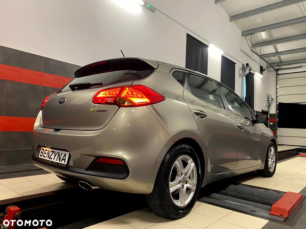 Kia Ceed 1.6 GDI XL - 13