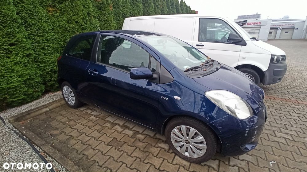 Toyota Yaris - 2