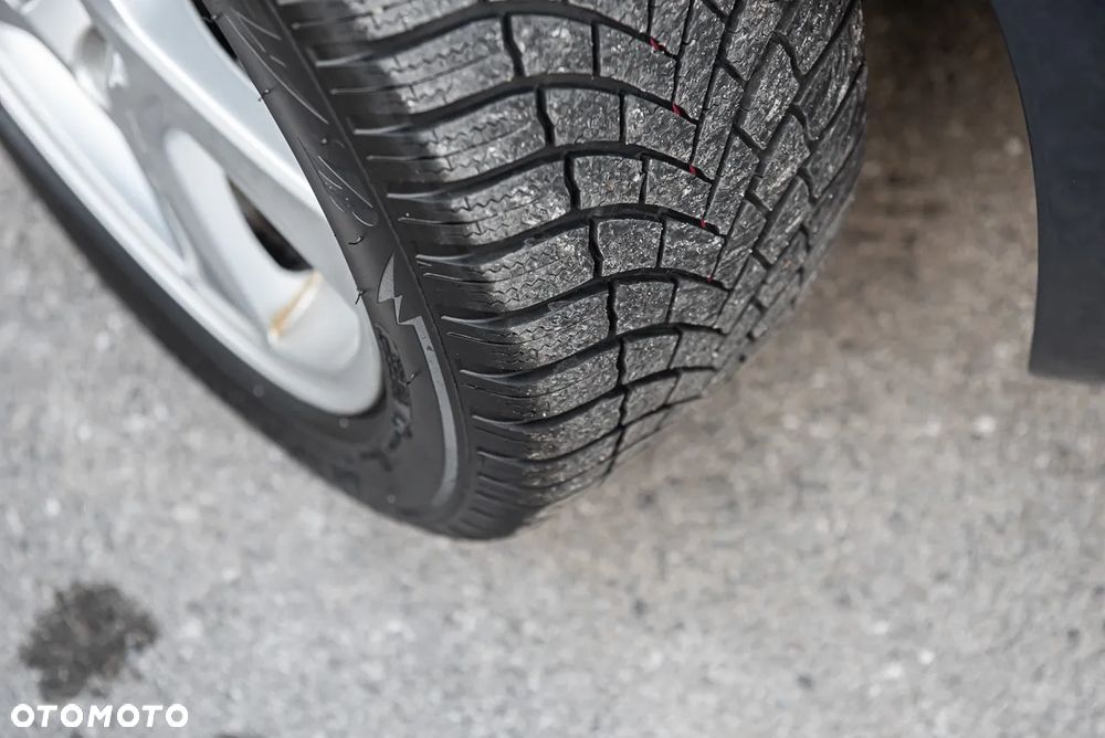 Volvo V60 D5 AWD Momentum - 32