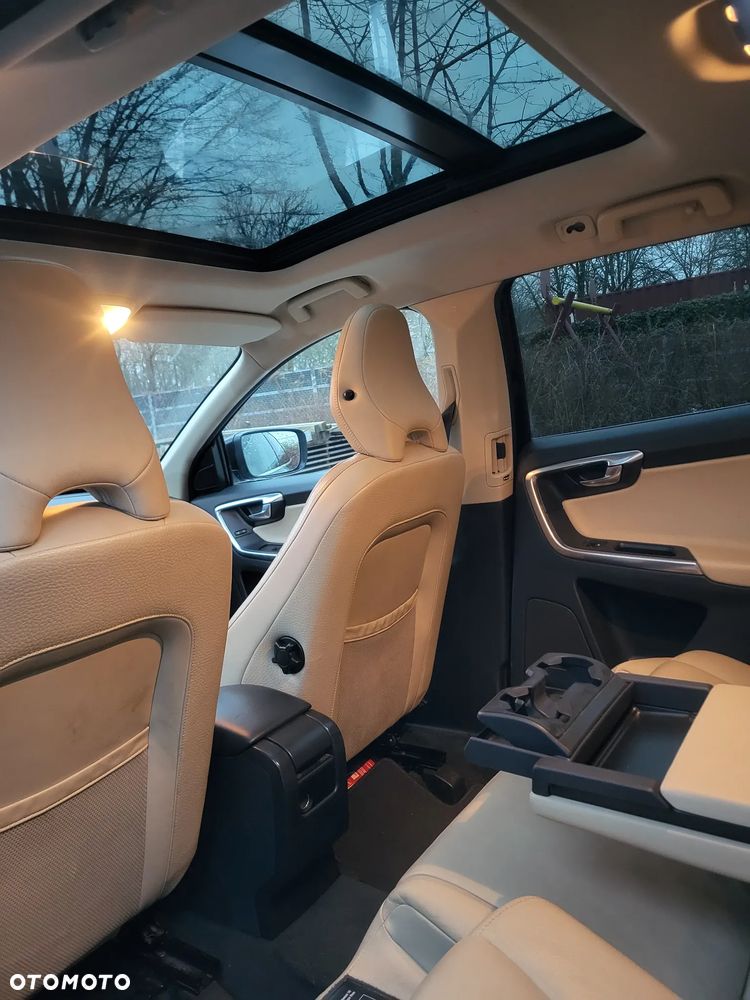 Volvo XC 60 D4 Geartronic Momentum - 5