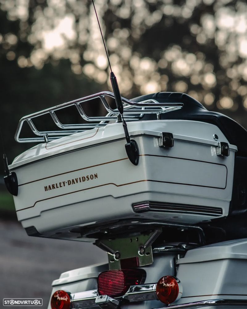 Harley-Davidson FLHTCU Ultra Classic Electra Glide - 14