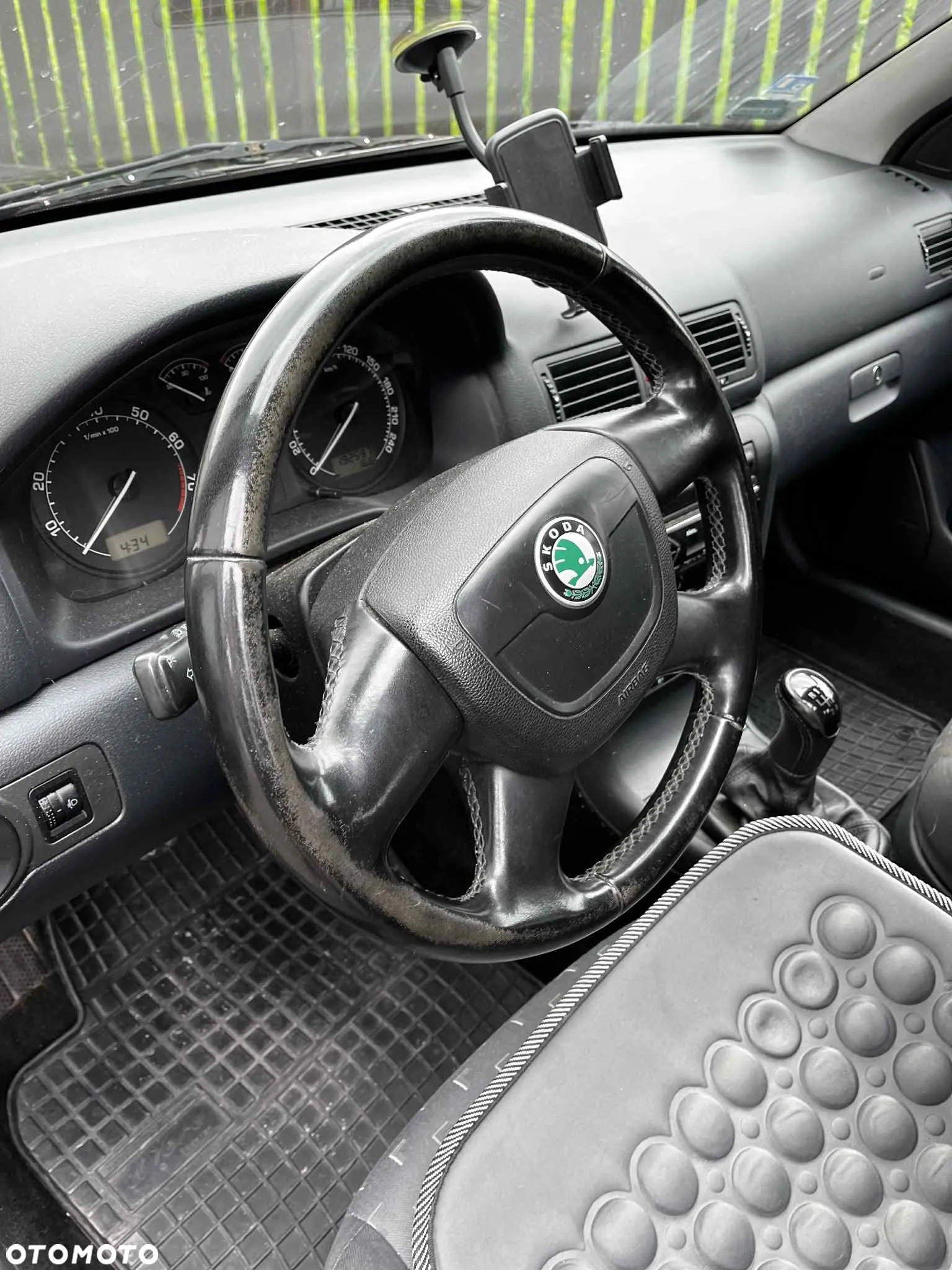 Skoda Octavia 1.6 Tour - 6