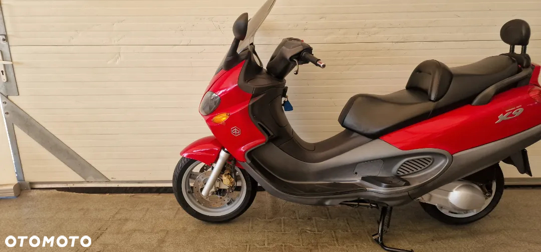 Piaggio X9 - 6