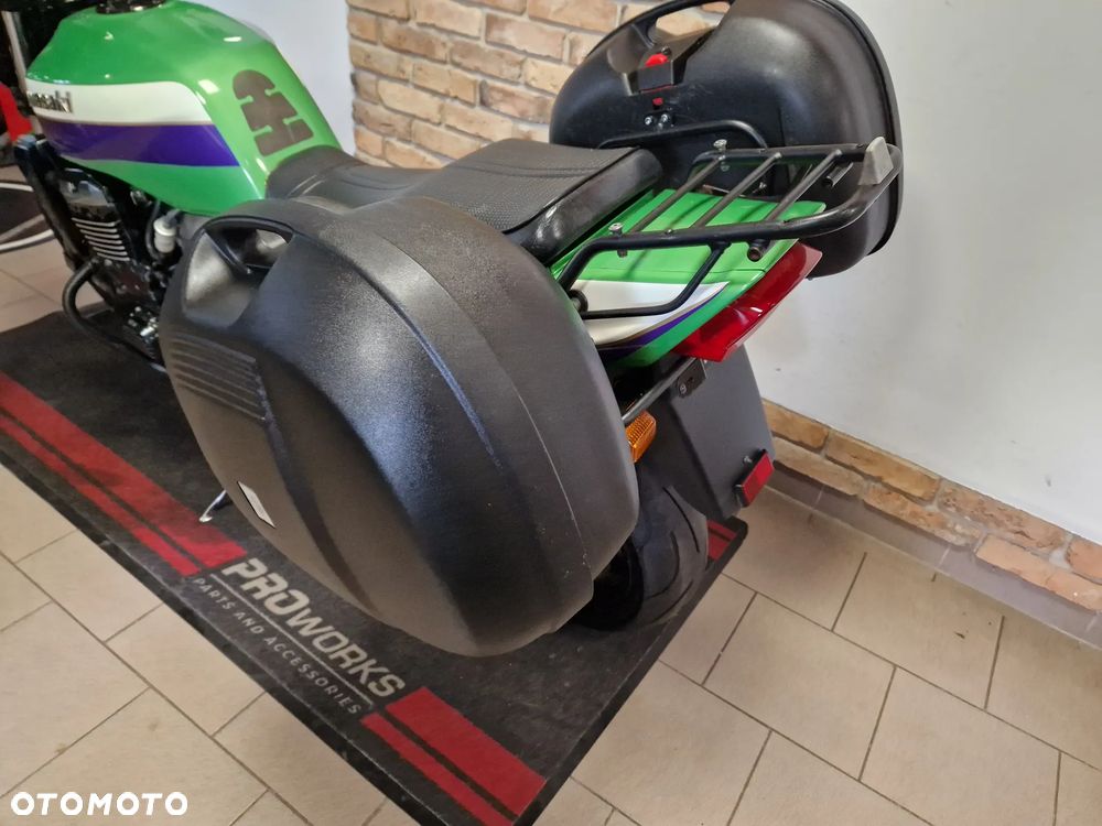Kawasaki ZRX - 21