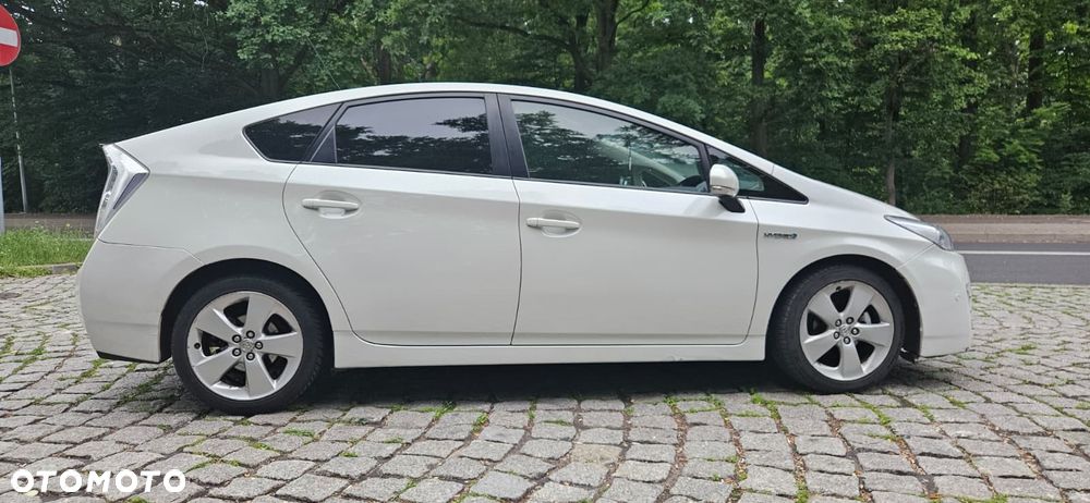 Toyota Prius 1.8 HSD Sol - 1