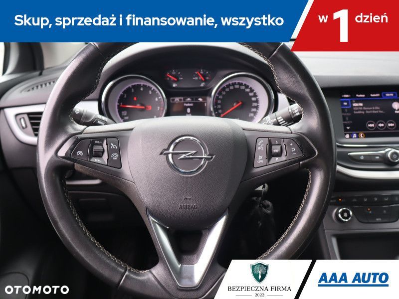 Opel Astra - 18