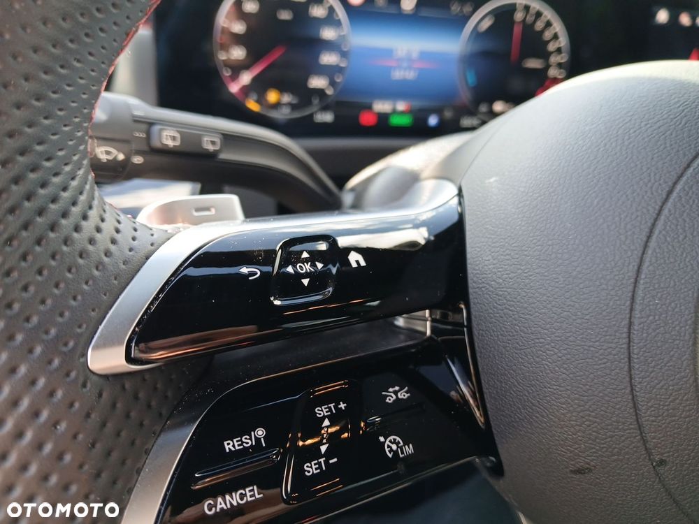 Mercedes-Benz Klasa A 250 e PHEV AMG Line 8G-DCT - 23