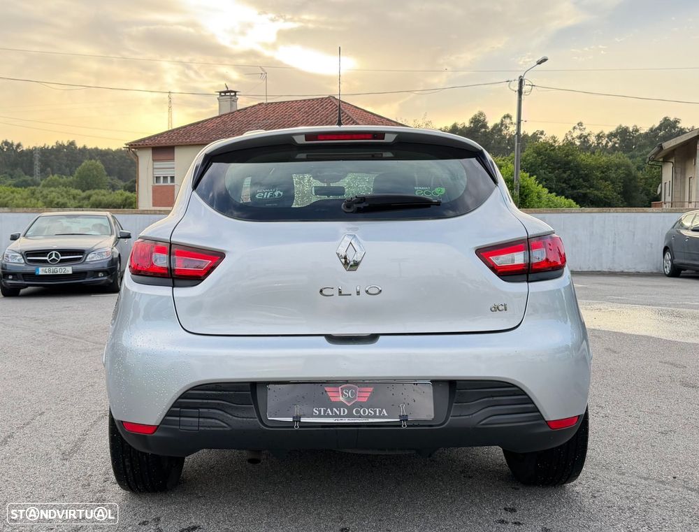 Renault Clio 1.5 dCi Dynamique S - 10