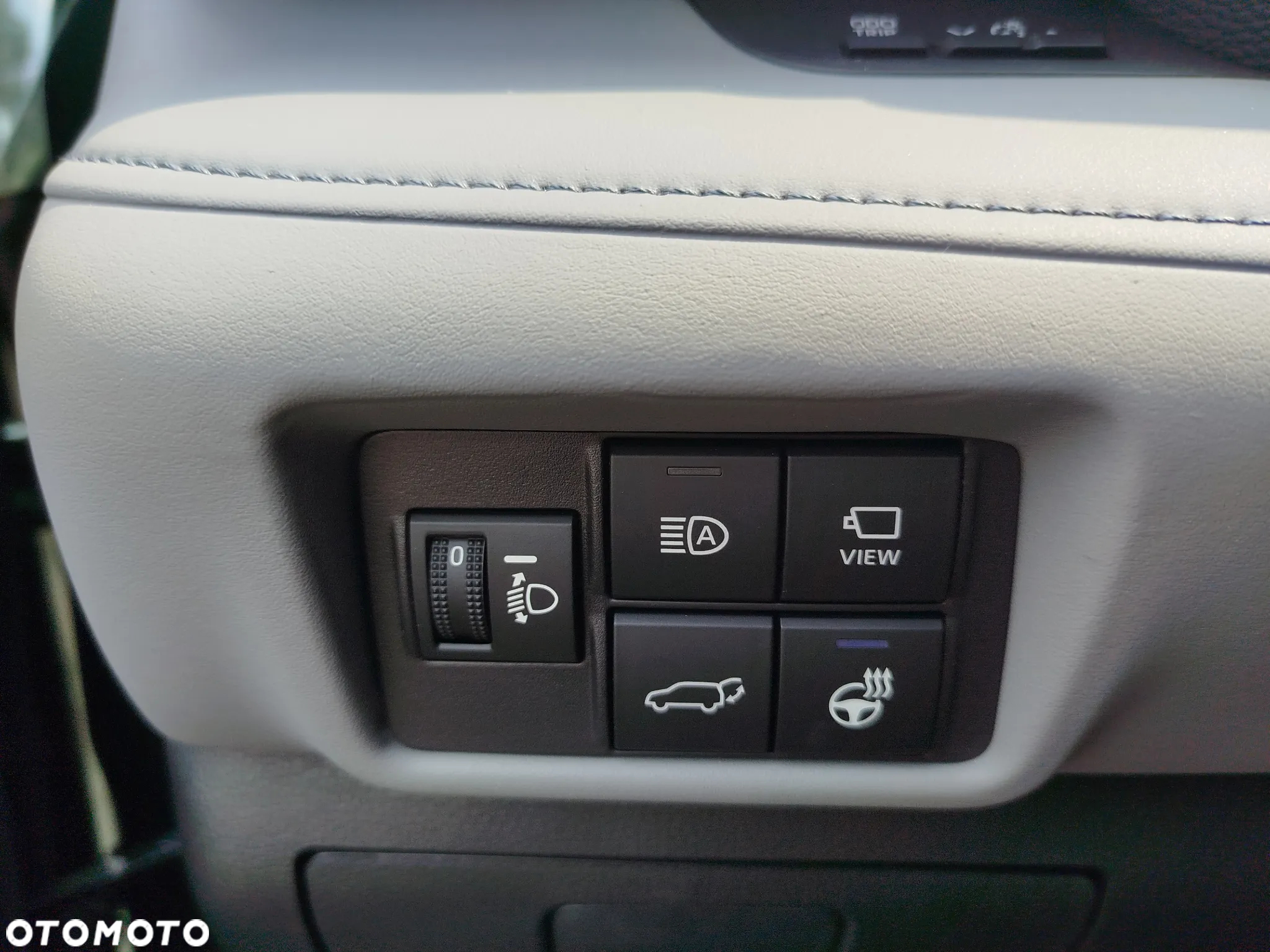 Toyota Highlander 2.5 Hybrid Executive - 19
