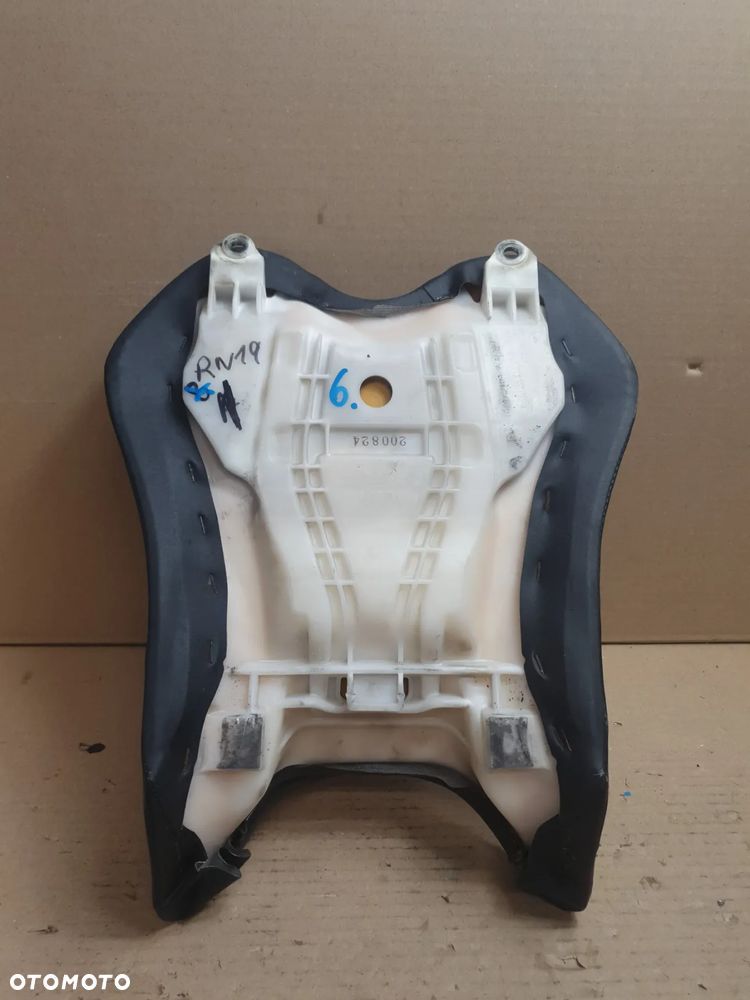 YAMAHA R1 RN19 SIEDZENIE KIEROWCY - 1