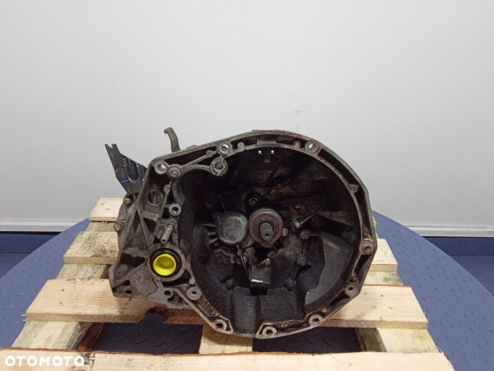 RENAULT LAGUNA II 2.0B 16V 135KM SKRZYNIA MANUALNA JR5 7701717721 - 1