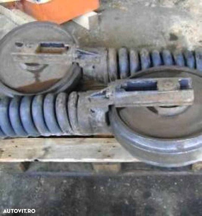 Idler excavator new holland e 245 - 1