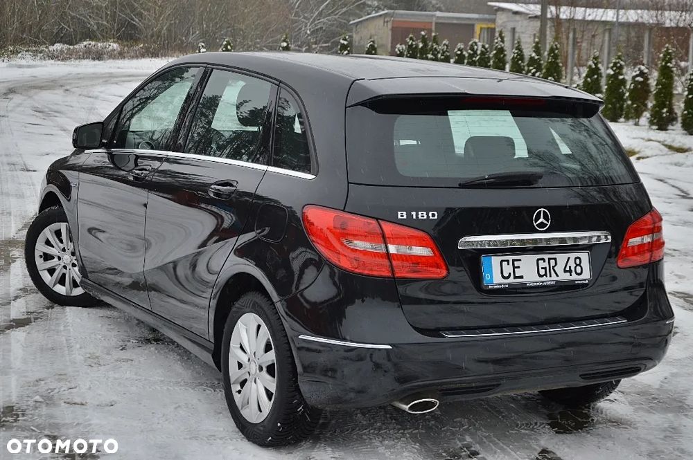 Mercedes-Benz Klasa B 180 BlueEFFICIENCY Edition - 5