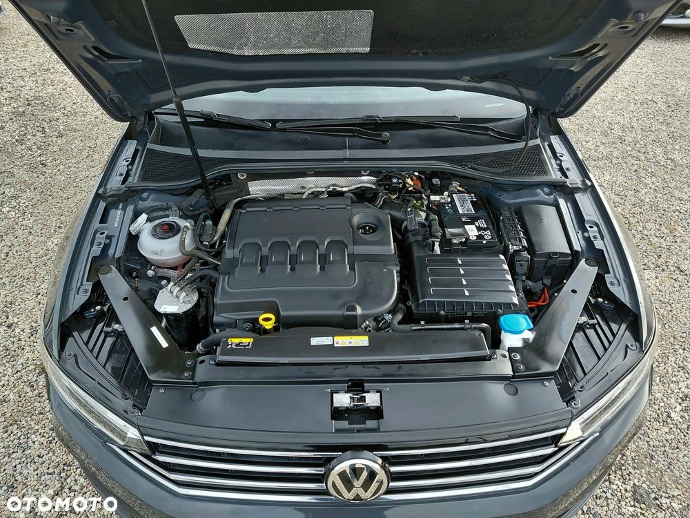 Volkswagen Passat 1.6 TDI SCR DSG Comfortline - 35