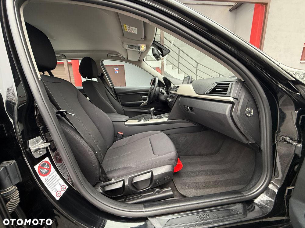 BMW Seria 3 316d - 21