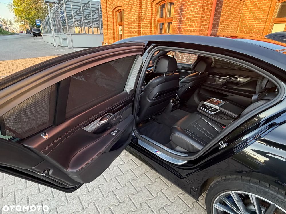 BMW Seria 7 750Ld xDrive sport - 40
