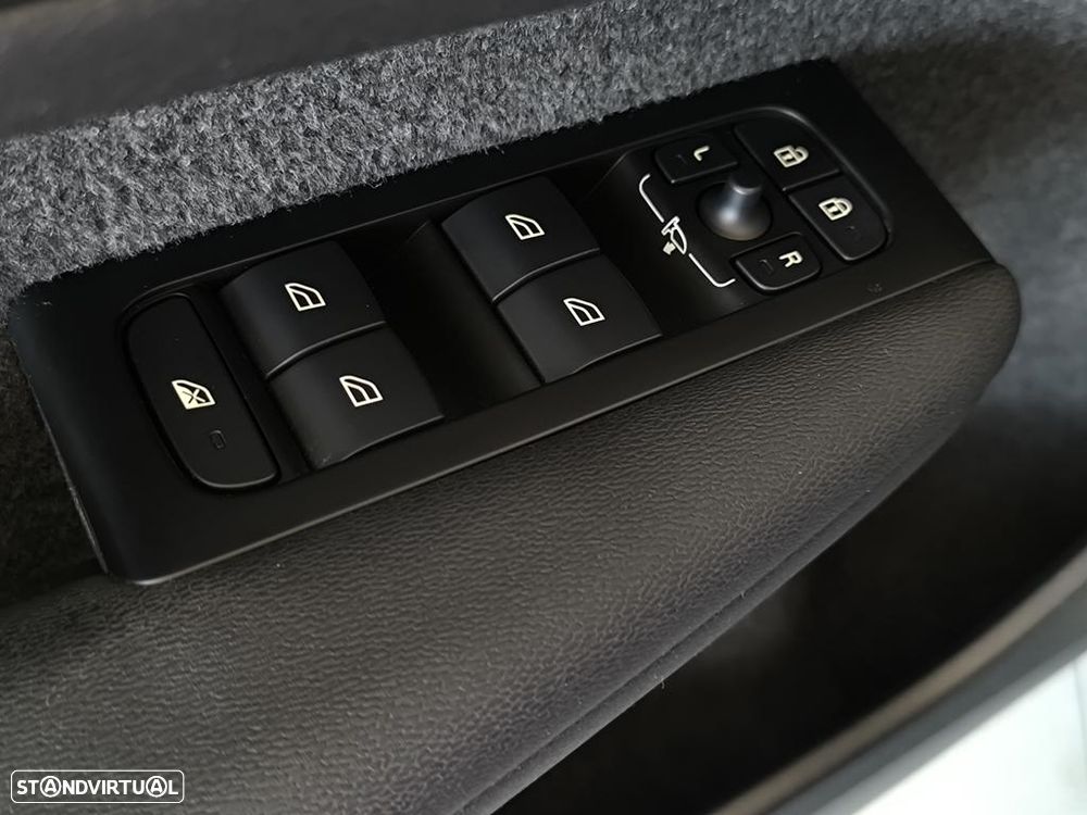 Volvo XC 40 1.5 T5 PHEV Inscription Expression - 11