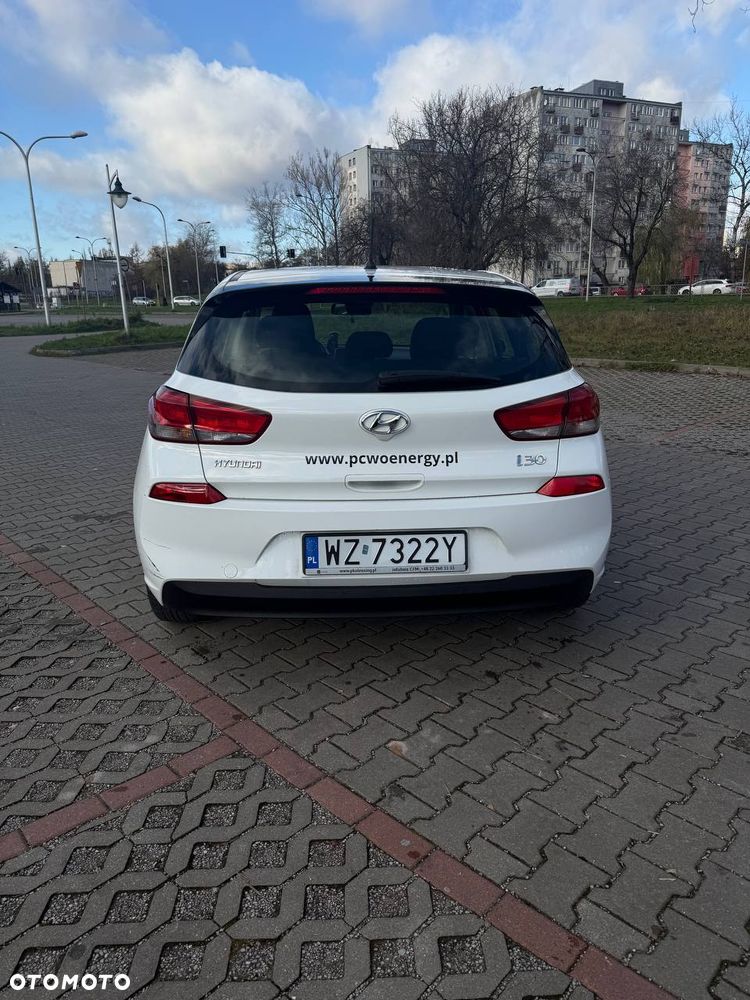 Hyundai i30 1.4 Base - 3