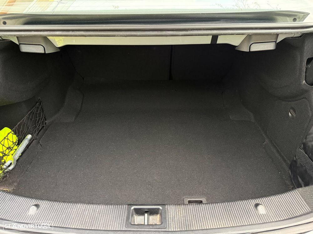 Mercedes-Benz E 220 CDI Avantgarde BlueEfficiency - 20