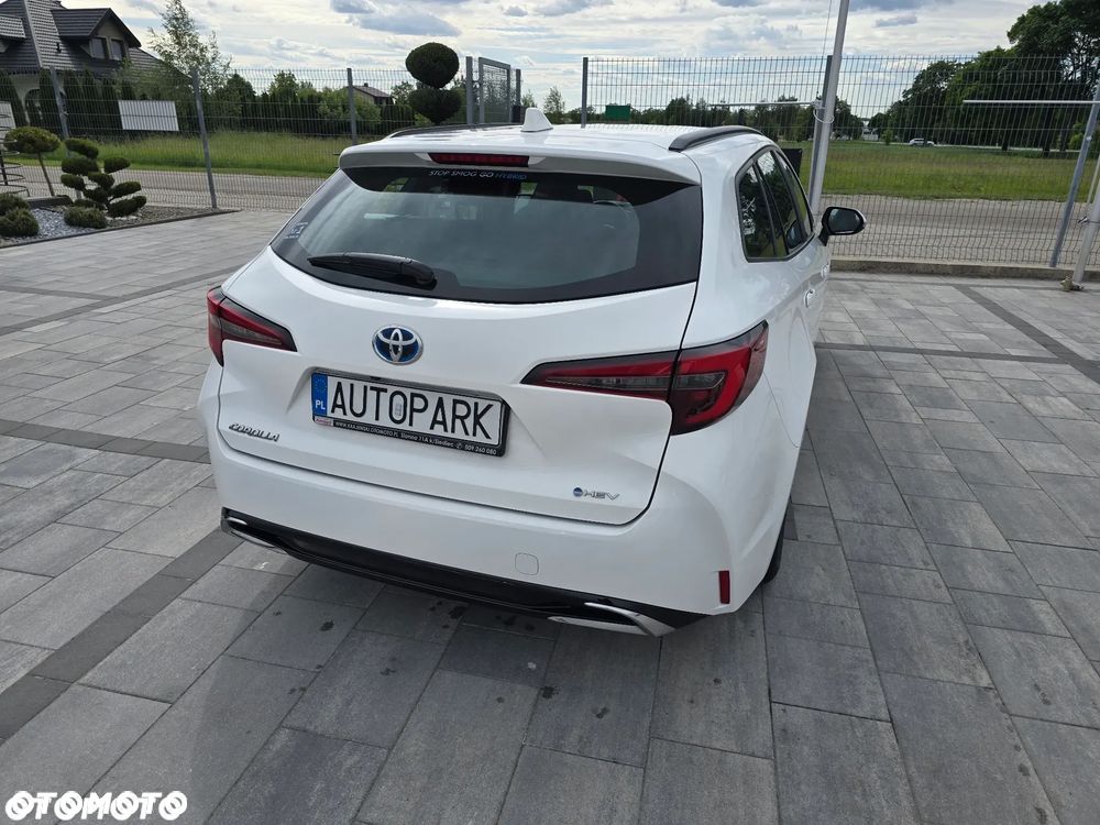 Toyota Corolla 1.8 Hybrid Comfort - 18