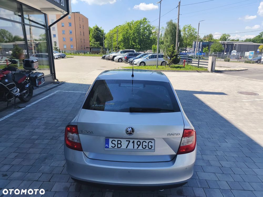 Skoda RAPID - 6