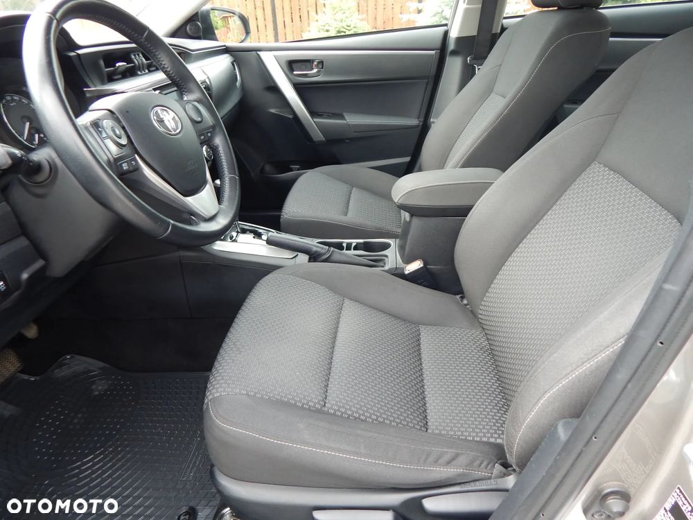 Toyota Corolla 1.6 Prestige MS - 12