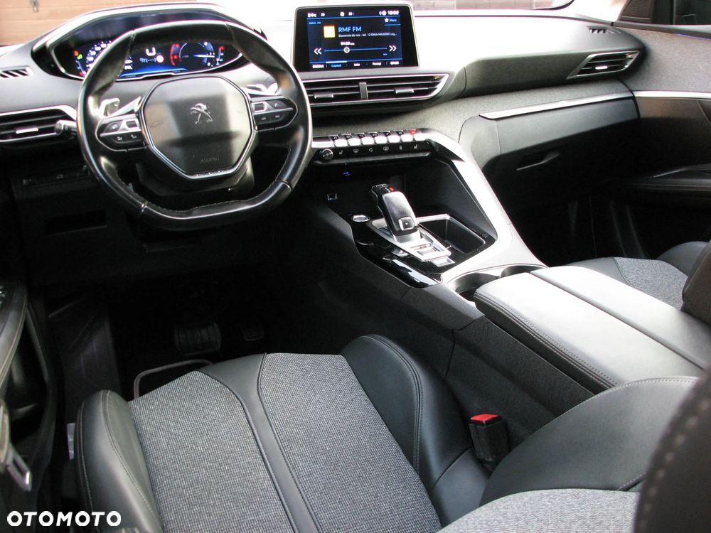 Peugeot 3008 1.5 BlueHDi Allure Pack S&S EAT8 - 20