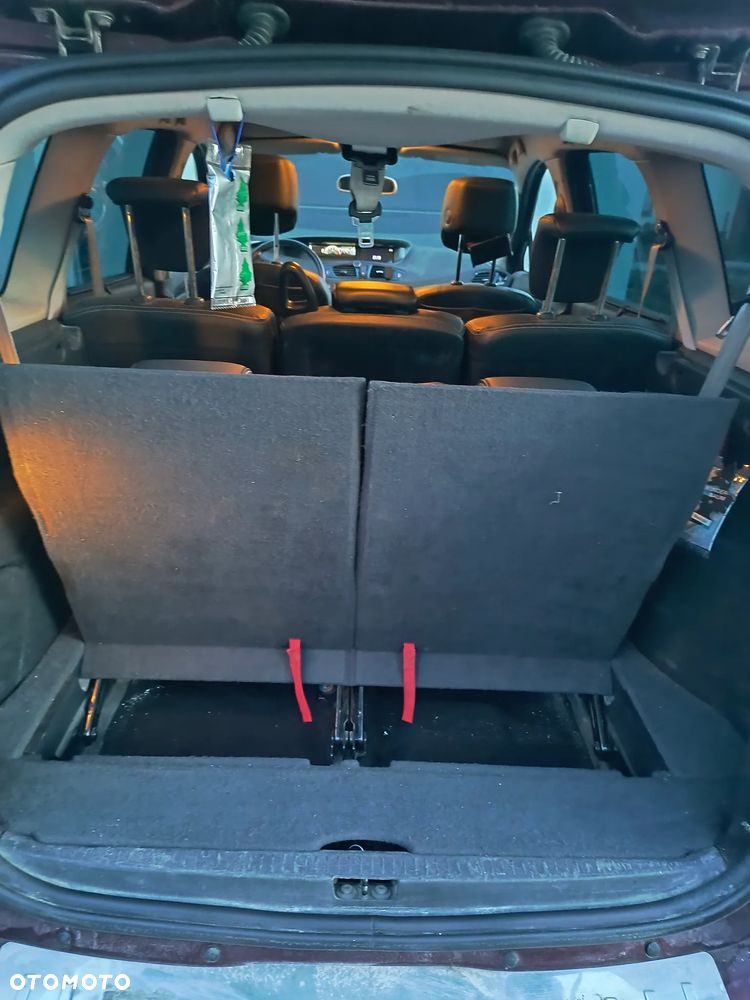 Renault Grand Scenic dCi 110 FAP EDC Bose Edition - 13