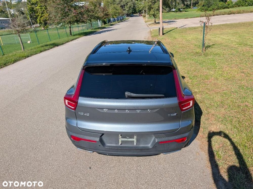 Volvo XC 40 - 24