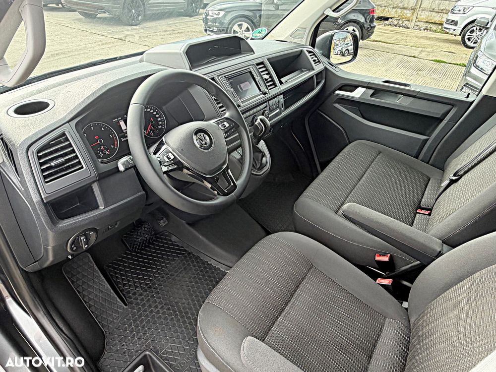 Volkswagen Caravelle - 20