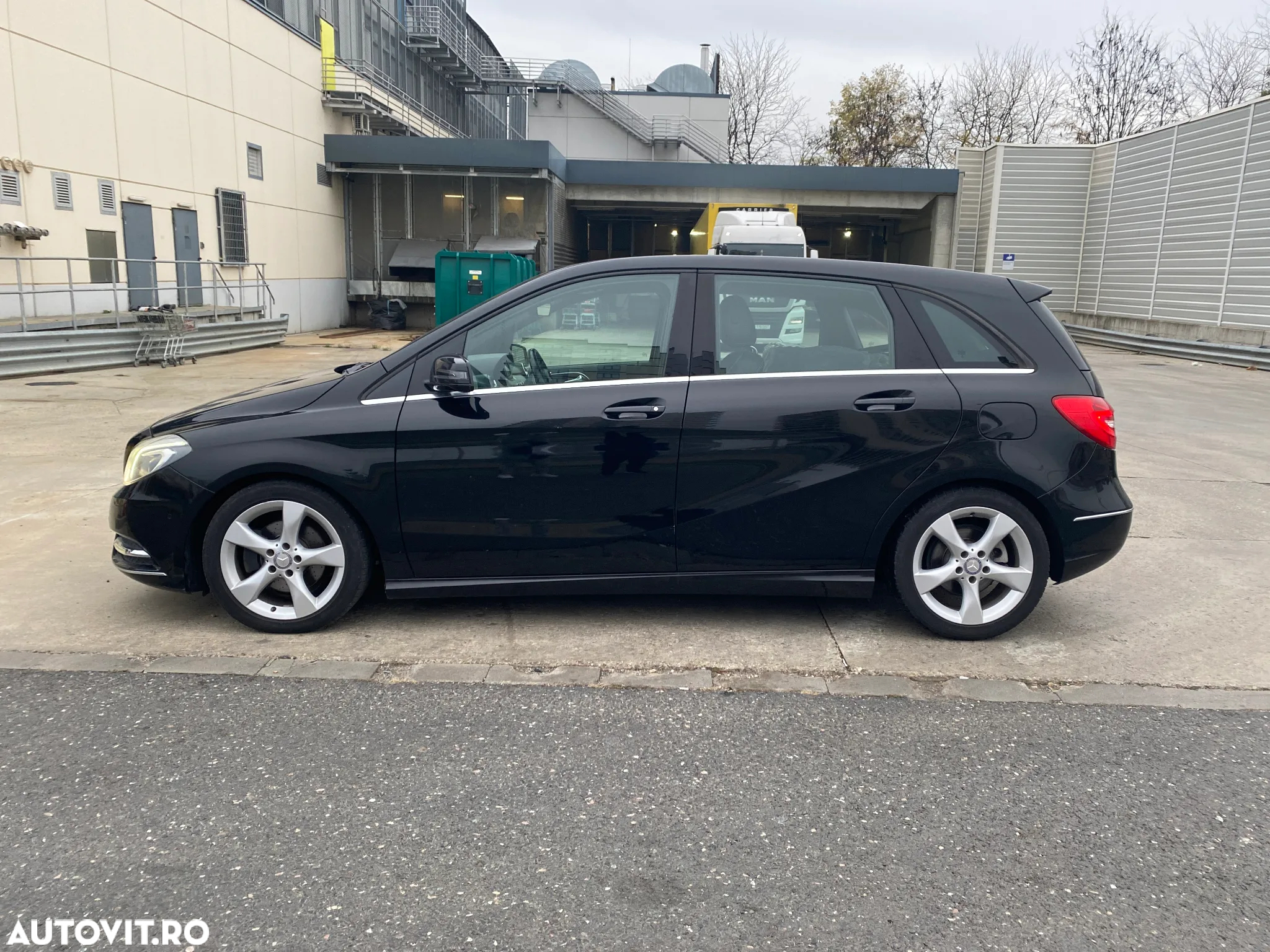 Mercedes-Benz B 180 CDI (BlueEFFICIENCY) 7G-DCT - 4