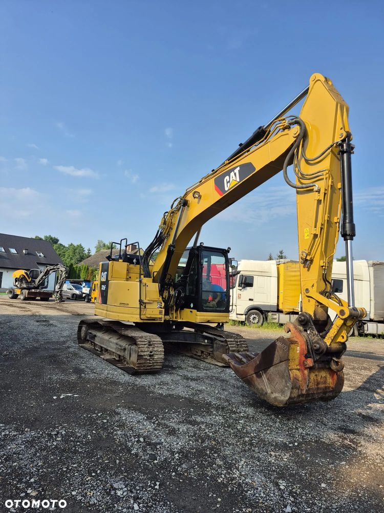 Caterpillar 907 - 4