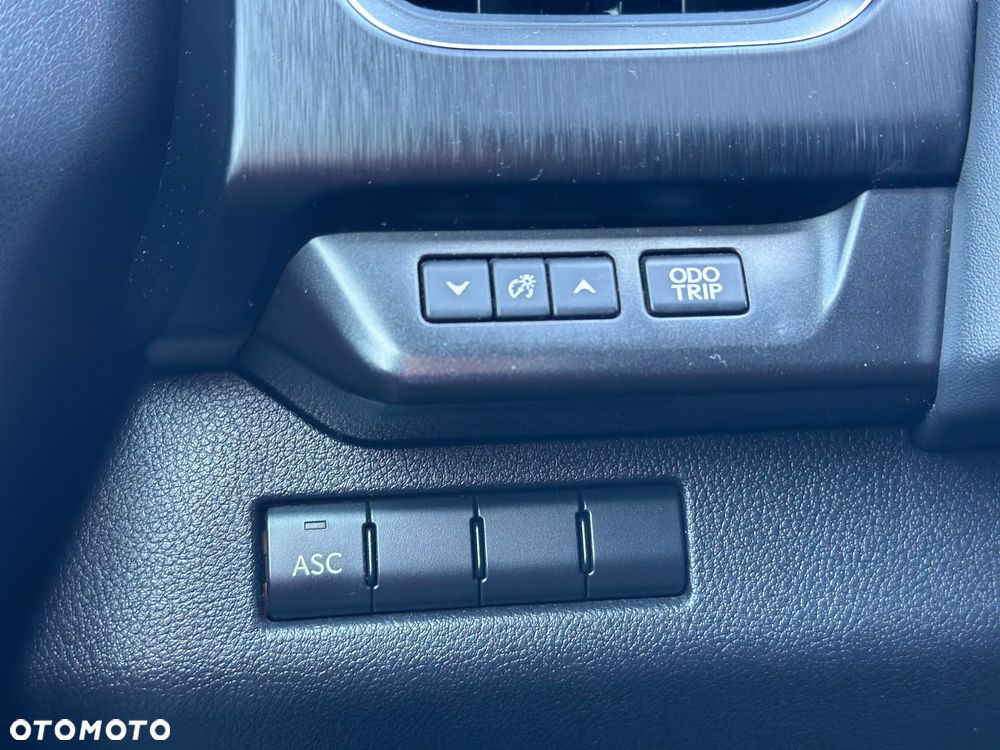 Lexus UX 250h F SPORT - 17