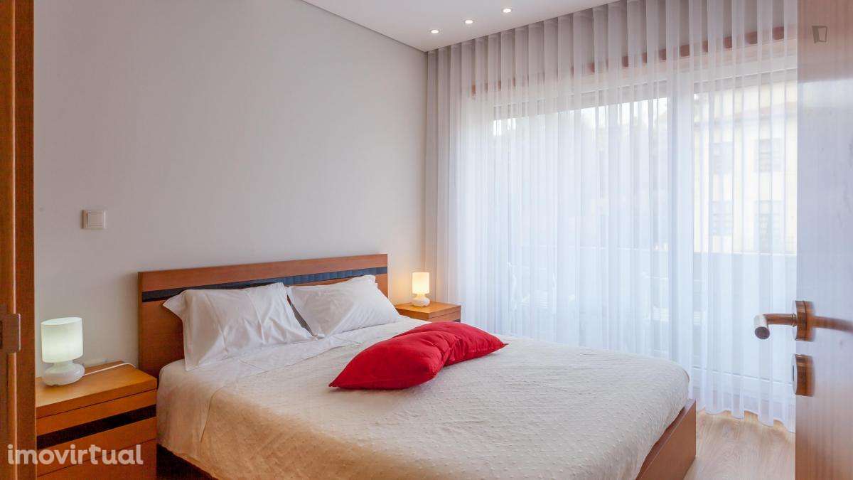 Apartamento com 1 quartos - localizado em Santo Ildefonso Porto - Grande imagem: 5/30