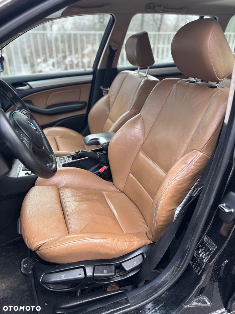 BMW Seria 3 330i - 4