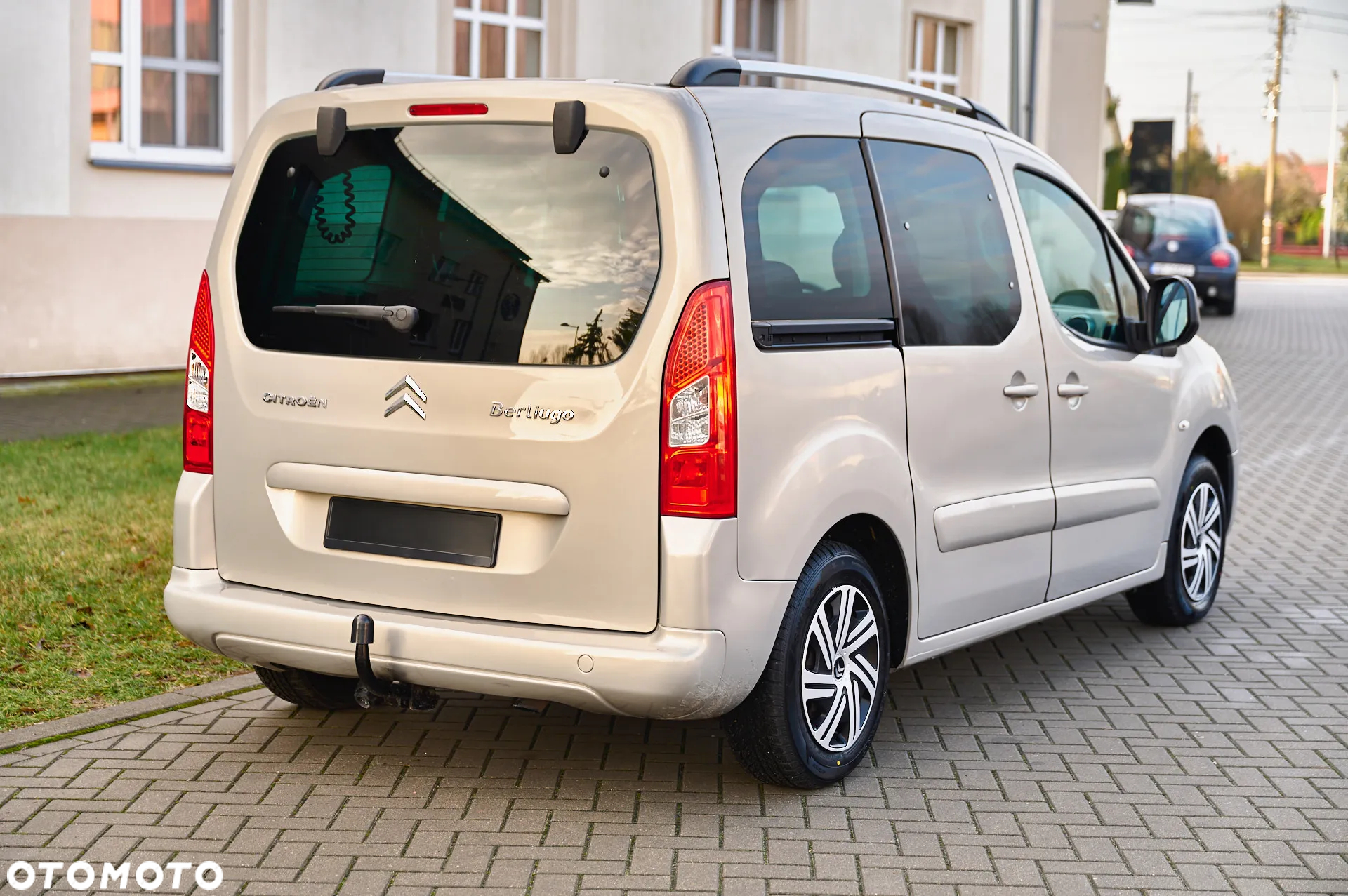 Citroën Berlingo II 1.6 HDi Multispace Plus - 12