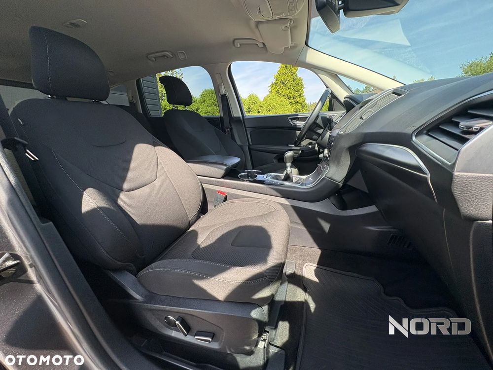 Ford S-Max 2.0 TDCi 4WD Titanium - 15