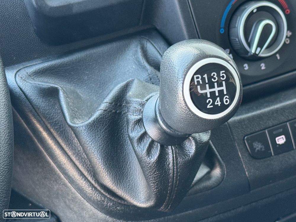 Peugeot boxer 2.2 HDI L3H3 Premium / 50 MIL KM / NACIONAL / IVA - 26