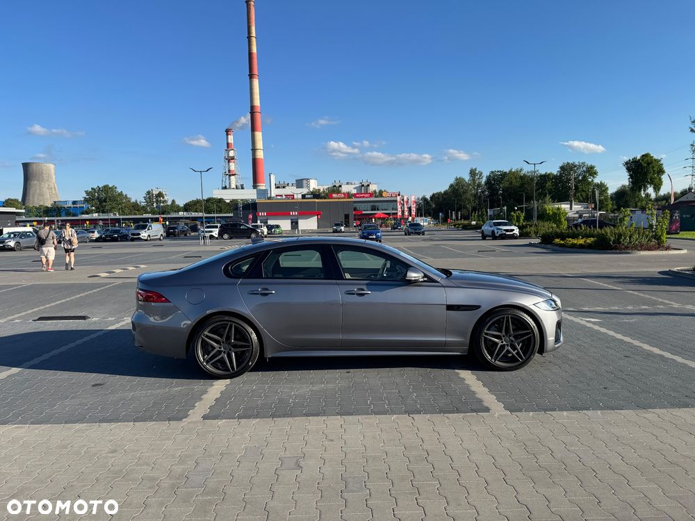 Jaguar XF 2.0 P250 R-Dynamic Black - 7