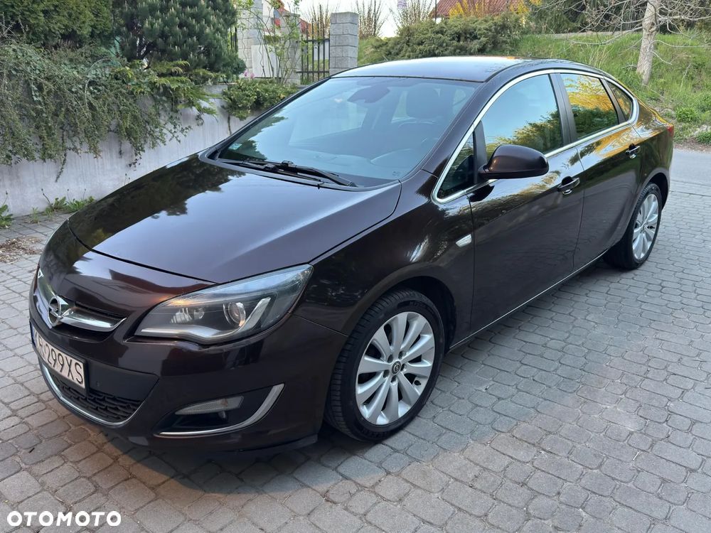 Opel Astra 1.4 T Cosmo - 1