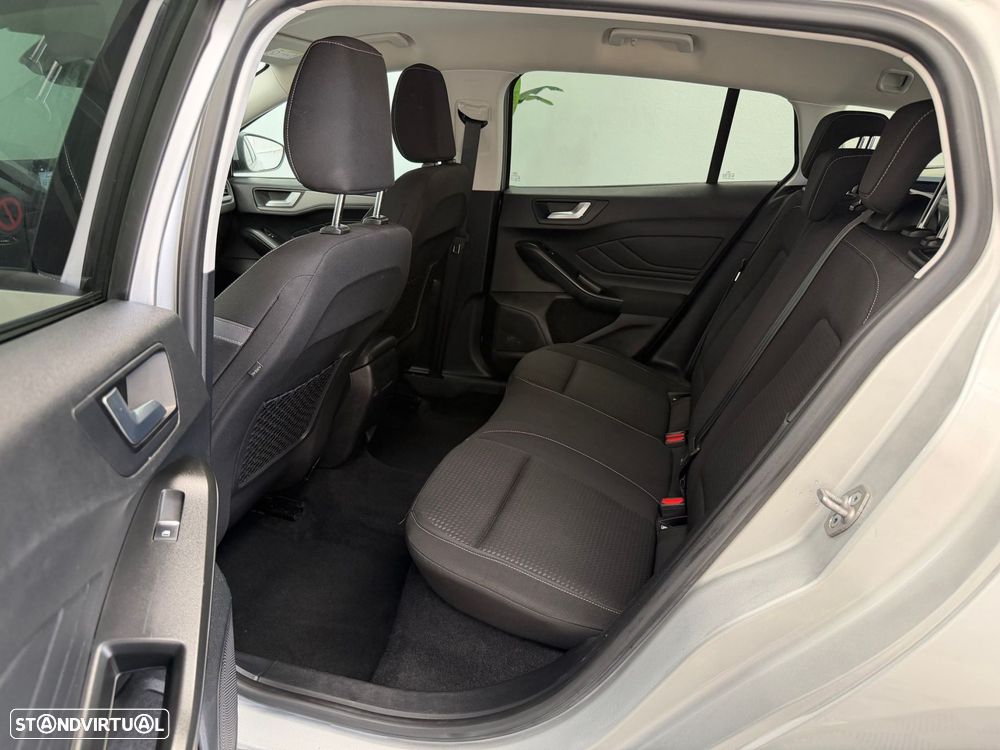 Ford Focus SW 1.0 EcoBoost Connected - 19