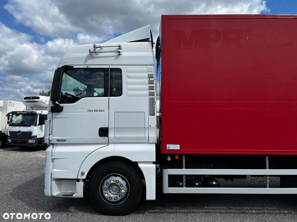 MAN TGX - 12
