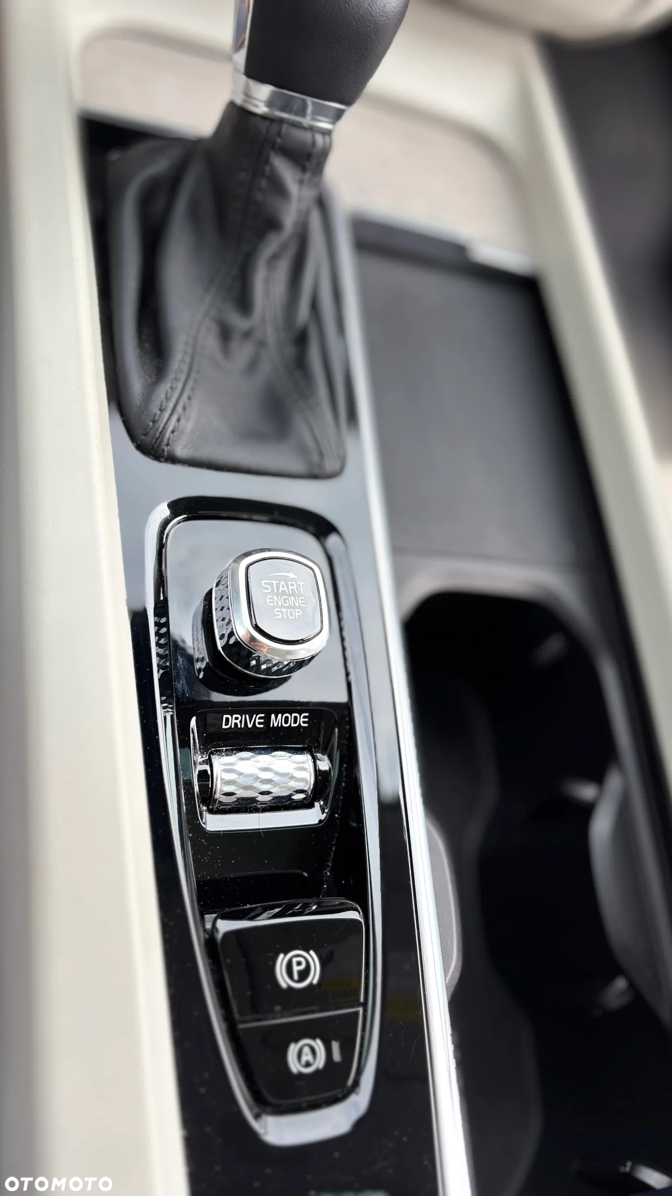 Volvo XC 60 T5 AWD Geartronic Inscription - 24