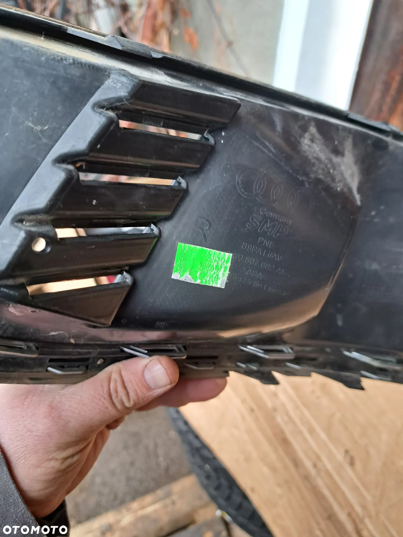 Prawa kratka Audi A4 A-4 B9 Lift 8W0807682AK - 7