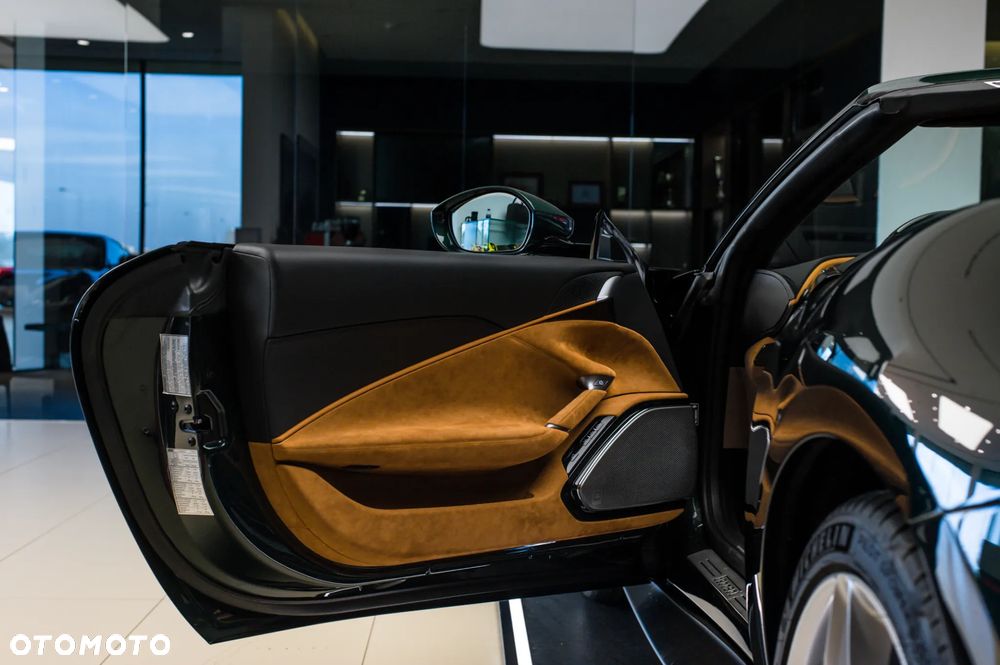 Ferrari Roma Spider - 19